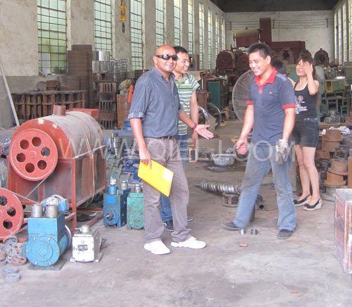 2011年7月25日，外國(guó)友人參觀考察我公司！明經(jīng)理等接待并陪同參觀！(圖8)