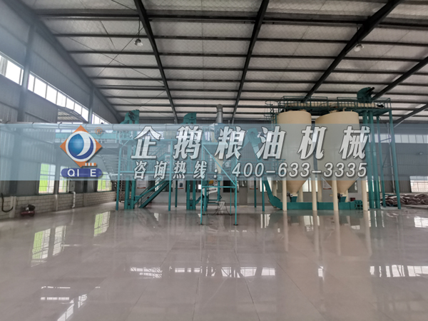 河南省農業(yè)廳專家驗收小組對蘭考花生基地及特香型花生油加工設備進行綠色食品加工認證驗收(圖7) 河南省農業(yè)廳專家驗收小組對蘭考花生基地及特香型花生油加工設備進行綠色食品加工認證驗收(圖7)